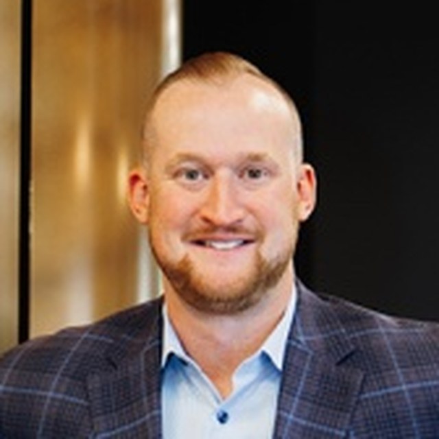 Oliver White, Oficial de Préstamos NMLS #1254113